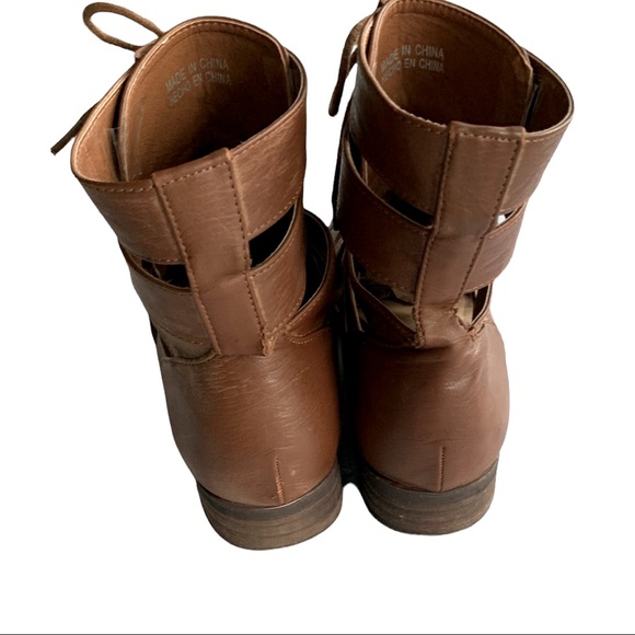 SOLD !!FOREVER 21 BOOTIE - LACE UP- SIZE 9 - Picture 4 of 9